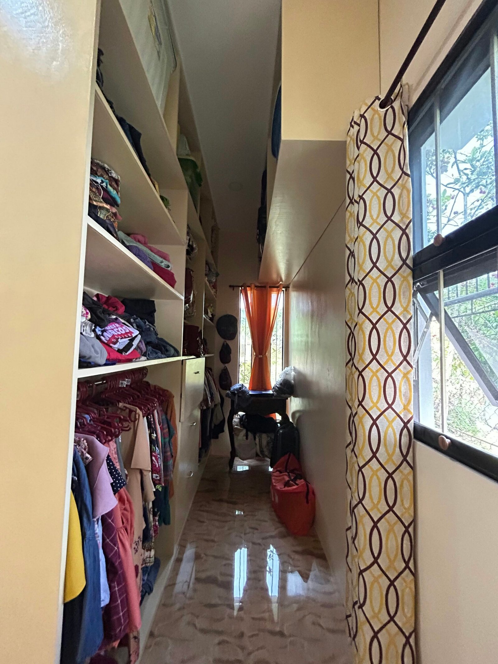 Ideas Creativas para Organizar un Closet Pequeño